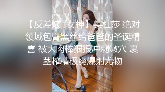 健身教练的大屁股你们爱吗，光亮无比，这大美穴 忍不住 要冲！