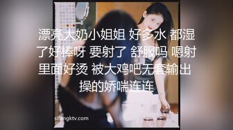 小哥哥给美熟女吃奶真会吃把乳头拉的好高呻吟不止