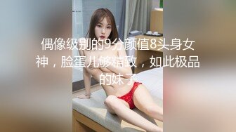  大奶熟女阿姨 跟老公打着电话被强上了 被小哥哥操的很舒坦