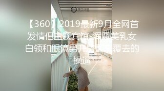 公务员肌肉受被两个壮1前后夹击,操到喷射