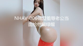 单位女厕偷拍✿牛仔裤配黑西服时尚范小姐姐的好毛好逼