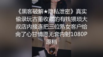 【3_3】群屌乱舞多人轮操,七八根鸡巴在眼前乱晃,相互舔食纠缠,激情淫交的场面让人意乱情迷