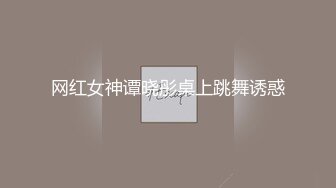 漂亮巨乳美女乳交啪啪 身材丰腴 笑起来超好看 被大鸡吧操的白浆直流 奶子哗哗 内射一鲍鱼 用嘴清理大肉棒