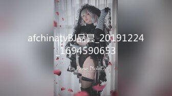 吃小穴脉动高潮特写（真正的女性高潮） - Kinky Maja