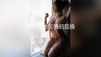 大屌哥约操短裙兼职骚女，穿着衣服先演示下怎么操你，学生制服棉袜，双腿肩上扛大屌爆插，第二炮干的妹子瘫软