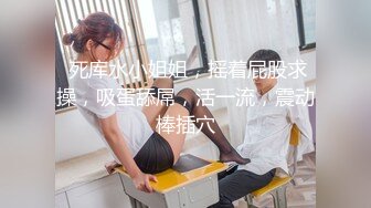 过年回家直播不方便，在卫生间里面一个人偷偷道具自慰，第一人称完美露脸